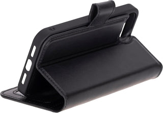 Solo Pelle Lederhülle kompatibel für iPhone 16e in 6.1 Zoll Schwarz abnehmbare Hülle (2in1) inkl. Kartenfächer geeignet für MagSafe Zubehör