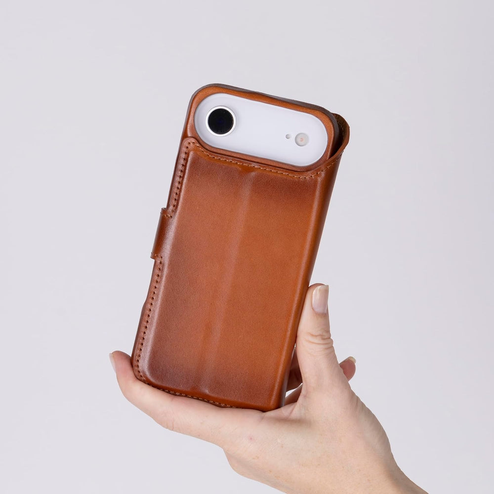 Solo Pelle Cognac Braun Lederhülle kompatibel für iPhone Air in 6.5 Zoll abnehmbare Hülle (2in1) inkl. Kartenfächer geeignet für MagSafe Zubehör