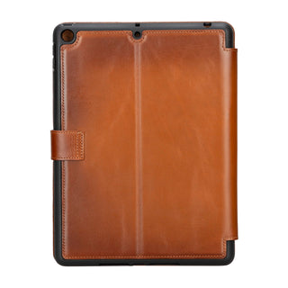 Solo Pelle Leder Hülle geeignet für Apple iPad Pro 10.2 I passend für die 9.Generation. Unterstützt Pencil 2 Model: Stage (Cognac Braun)