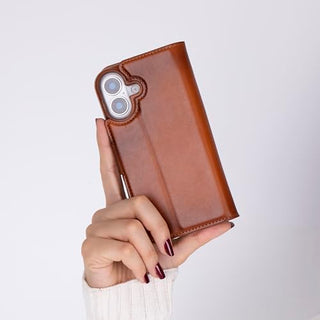 Solo Pelle Lederhülle kompatibel für iPhone 17 in 6.3 Zoll abnehmbare Hülle (2in1) inkl. Kartenfächer geeignet für MagSafe Zubehör