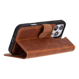 Solo Pelle Lederhülle kompatibel für iPhone 16 Pro in 6.3 Zoll abnehmbare Hülle (2in1) inkl. Kartenfächer geeignet für MagSafe Zubehör