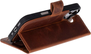 Solo Pelle Camelbraun, Lederhülle kompatibel für iPhone 17 in 6.3 Zoll abnehmbare Hülle (2in1) inkl. Kartenfächer geeignet für MagSafe Zubehör