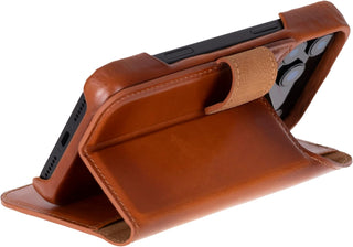 Solo Pelle Cognac Braun Lederhülle kompatibel für iPhone 17 Pro in 6.3 Zoll abnehmbare Hülle (2in1) inkl. Kartenfächer geeignet für MagSafe Zubehör