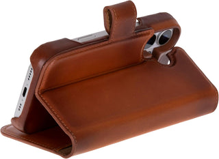 Cognac Braun Braun Solo Pelle Lederhülle kompatibel für iPhone 17 in 6.3 Zoll abnehmbare Hülle (2in1) inkl. Kartenfächer geeignet für MagSafe Zubehör