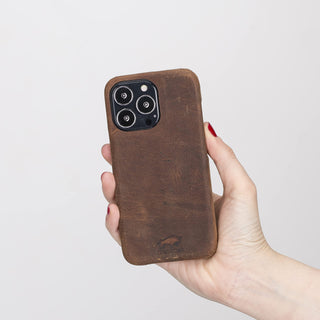 Solo Pelle Lederhülle für das iPhone 13 Pro in 6.1 Zoll Ledertasche Backcover aus echtem Leder "Princeton" - Camel Braun