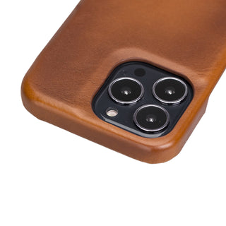 Solo Pelle Lederhülle für das iPhone 13 Pro in 6.1 Zoll Ledertasche Backcover aus echtem Leder "Princeton" - Camel Braun