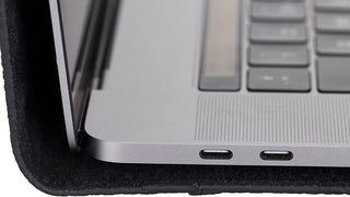 Solo Pelle Ledertasche für das MacBook Air 15.3 Matt Schwarz Zoll Lederhülle Case Hülle Münich für das Apple MacBook Air 15 (2023-2024) Zoll aus echtem Leder kompatibel mit M2/A2941, M3/A3114