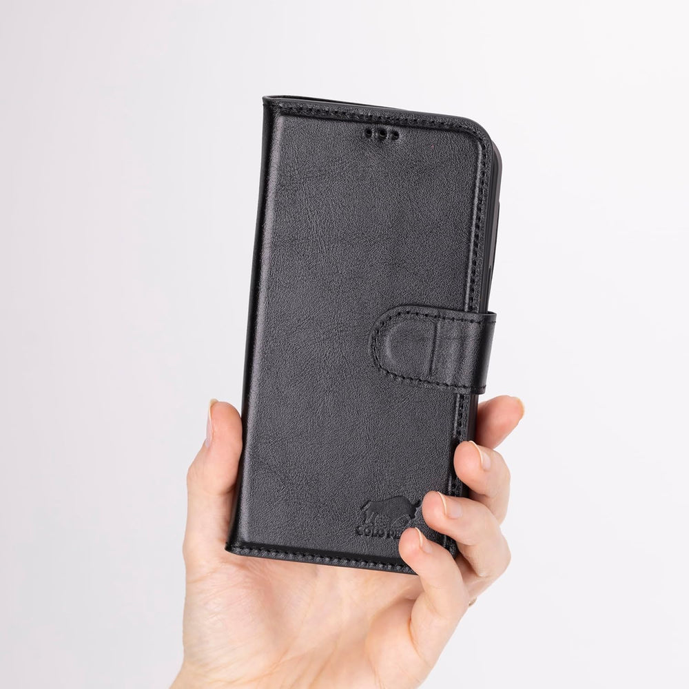 Solo Pelle Lederhülle kompatibel für iPhone 16e in 6.1 Zoll Schwarz abnehmbare Hülle (2in1) inkl. Kartenfächer geeignet für MagSafe Zubehör