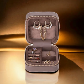 Amanda - Schmuckbox aus Leder - Mittel
