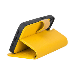 Delfi, Magic - 2-in-1-Handyhülle für iPhone 13 aus Leder