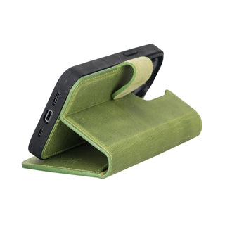Delfi, Magic - 2-in-1-Handyhülle für iPhone 13 Pro aus Leder
