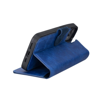 Delfi, Magic - 2-in-1-Handyhülle für iPhone 13 aus Leder