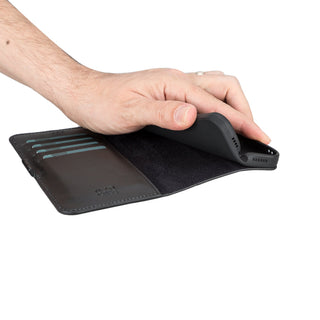 Delfi, TD Wallet - Handyhülle für iPhone 13 Pro aus Leder