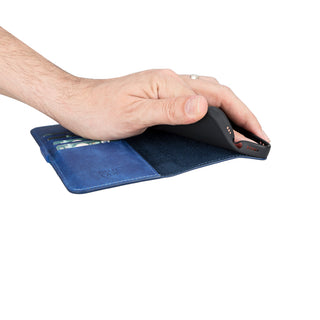 Delfi, TD Wallet - Handyhülle für iPhone 13 aus Leder