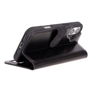 Magic - 2-in-1-Handyhülle für iPhone 16 aus Leder