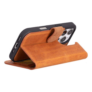 Magic - 2-in-1-Handyhülle für iPhone 16 Pro Max aus Leder