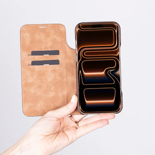 Sonat Leather iPhone 17 Pro Max Folio Case