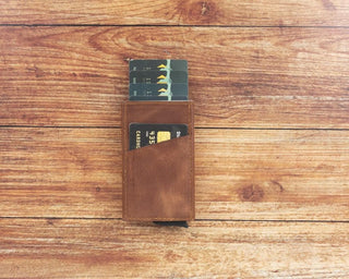 Torres Mechanical Card Holder V18