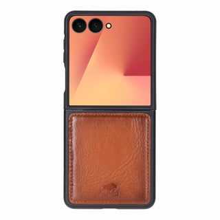 Solo Pelle Lederhülle für das Samsung Galaxy Z Flip 7 Hülle aus echtem Leder, Model: Stanford klappbar (Cognac Braun)