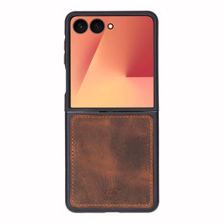 Solo Pelle Lederhülle für das Samsung Galaxy Z Flip 7 Hülle aus echtem Leder, Model: Stanford klappbar (Vintage Braun)