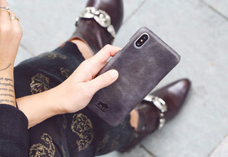 Solo Pelle kompatibel für das iPhone Xr Lederhülle Ledertasche Backcover Ultra Slim Steingrau Burned